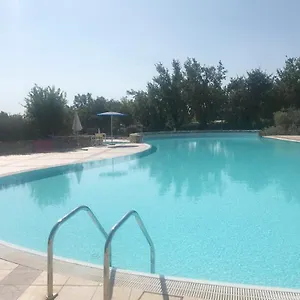 https://luxury-apartments-le-fate-residence-with-pool.it-lombardy.com